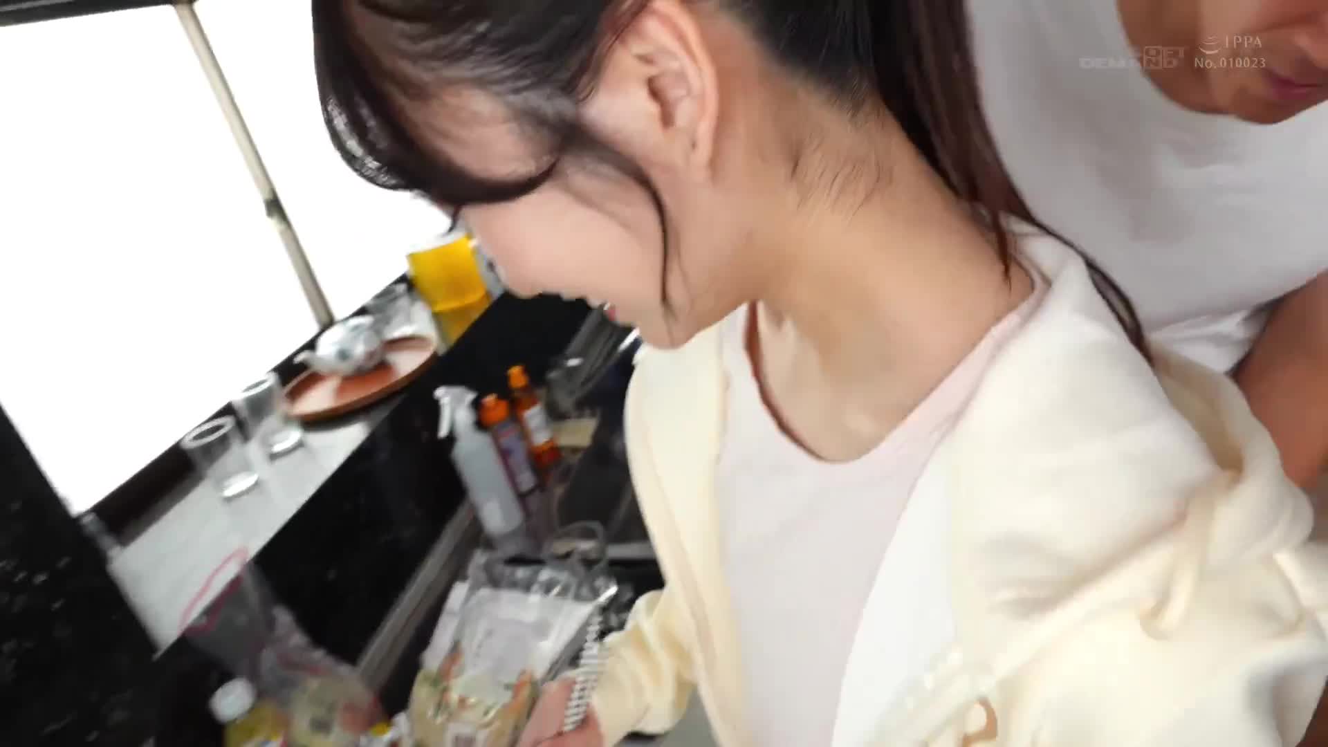 高挑纖細美女不停被黏著老頭們連續折磨的一天限定有理共同生活 18歲巔峰開發 皆川蘭 - AV大平台 - 中文字幕，成人影片，AV，國產，線上看