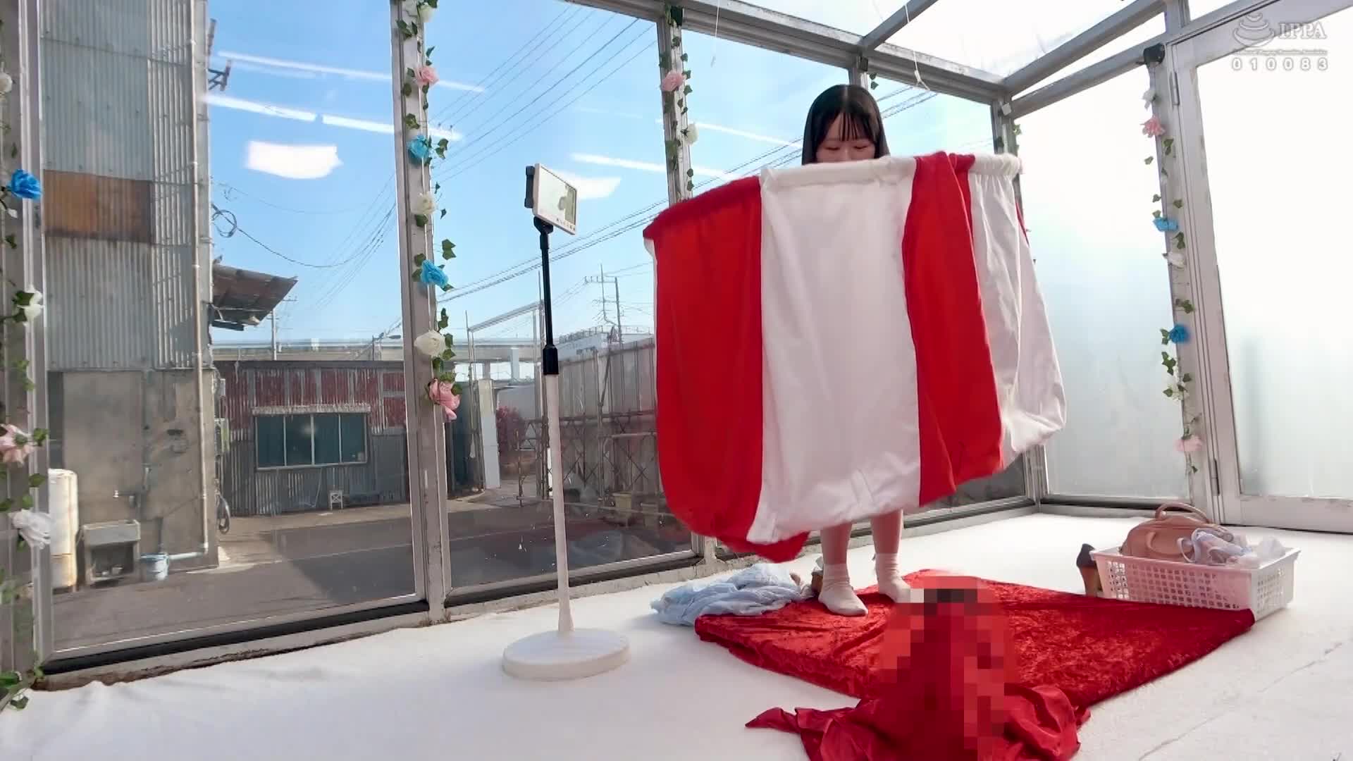 露臉MM號 素人限定 魔法鏡 女大學生在藍天比基尼下換衣挑戰！3 時間到立即揭開大雞巴即時插入！不停射精的大雞巴追擊抽插連續內射！ - AV大平台 - 中文字幕，成人影片，AV，國產，線上看