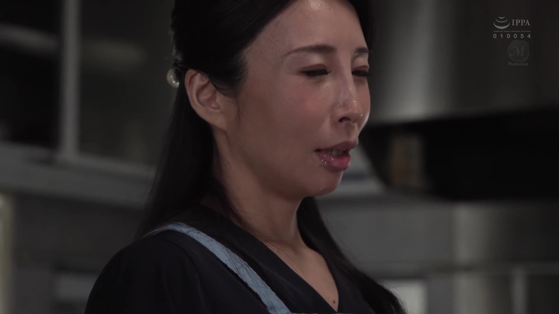 MONROE「電擊轉職」第一擊！！馬場紗奈《初》戲劇！！從超越愛的饑渴丈夫的繼子，一直到沉迷於年輕陽具和內射性愛的那一天起。 - AV大平台 - 中文字幕，成人影片，AV，國產，線上看